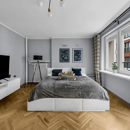 Powisle - Balcony, Workspace - By Rentujemy Apartman