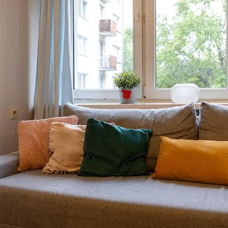 Powisle - Balcony, Workspace - By Rentujemy * Varsó