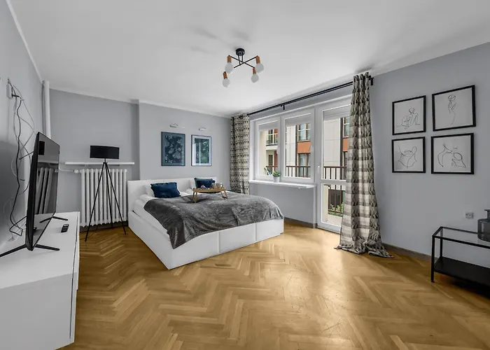 Powisle - Balcony, Workspace - By Rentujemy Warsaw