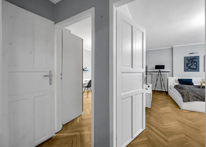 Powisle - Balcony, Workspace - By Rentujemy Warsaw