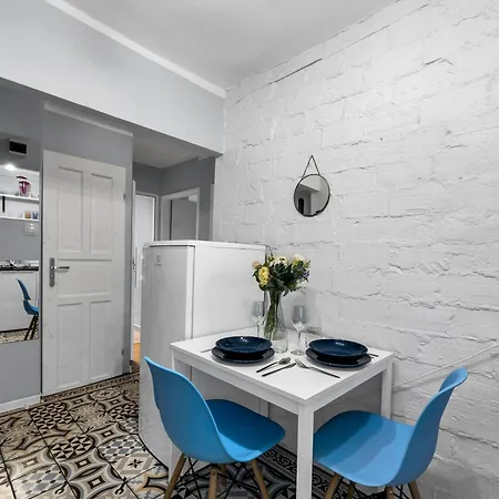 Powisle - Balcony, Workspace - By Rentujemy * Warschau